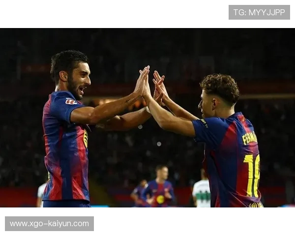 亚马尔点球破门瞬间,巴萨年轻力量绽放 亚马尔点球破门瞬间,巴萨年轻力量绽放